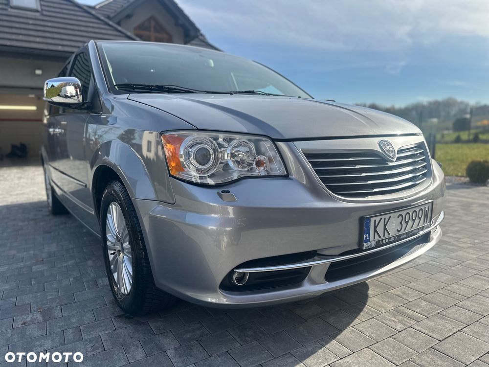 Lancia Voyager 2.8 Multijet 16v Platinum - 13