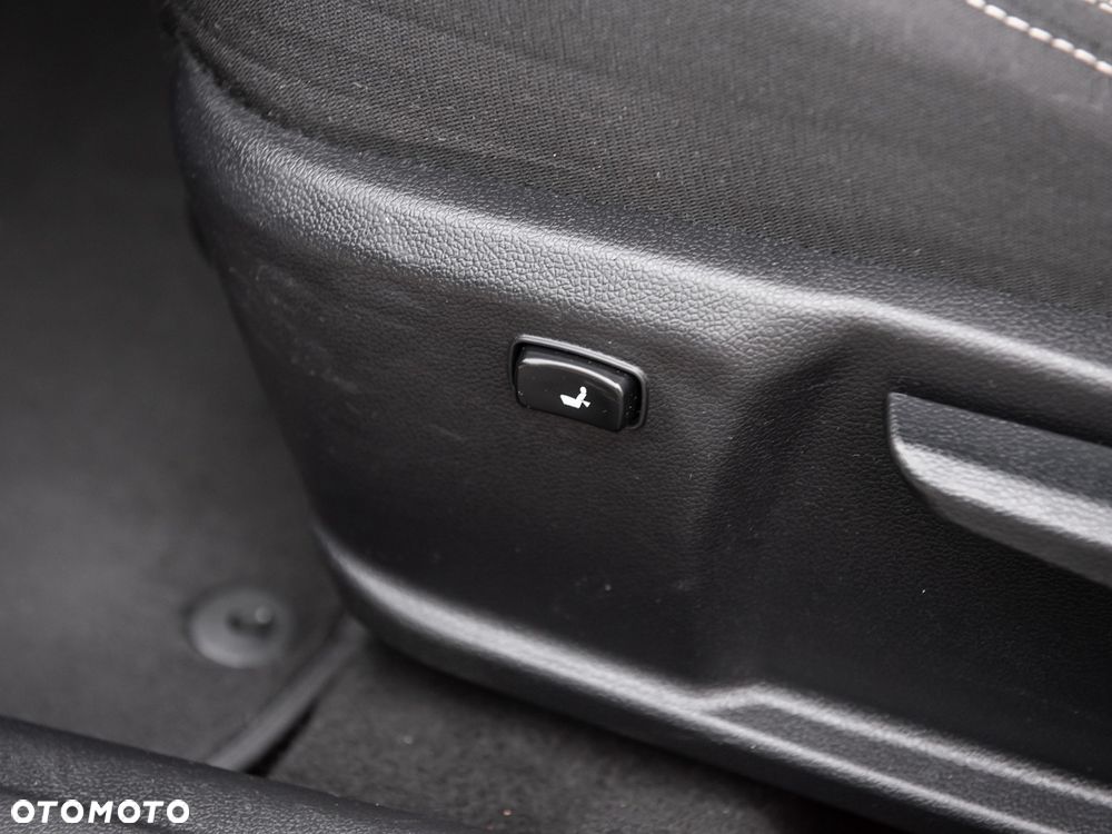 Kia Ceed 1.6 GDI Business Line - 18