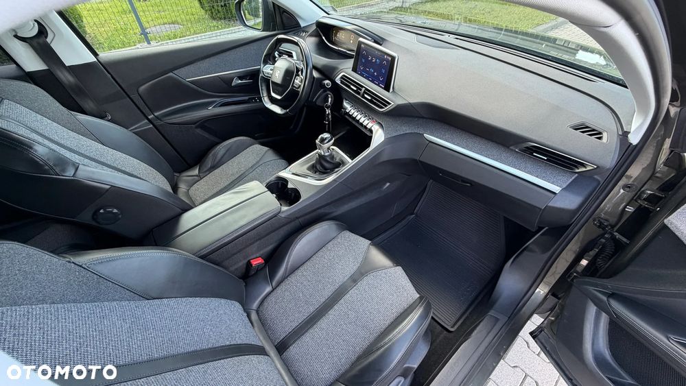 Peugeot 3008 1.6 BlueHDi Allure S&S - 30
