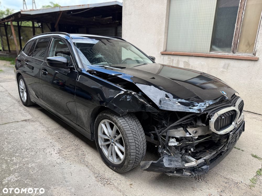 BMW Seria 3 320d xDrive - 4