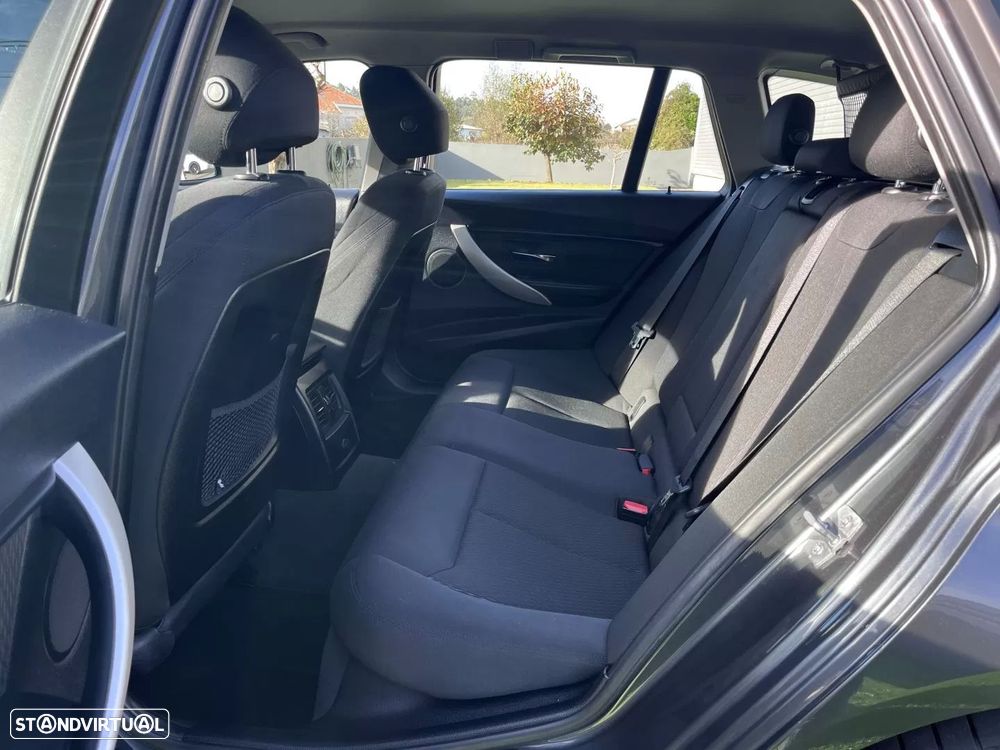 BMW 320 d Touring Sport Line - 42