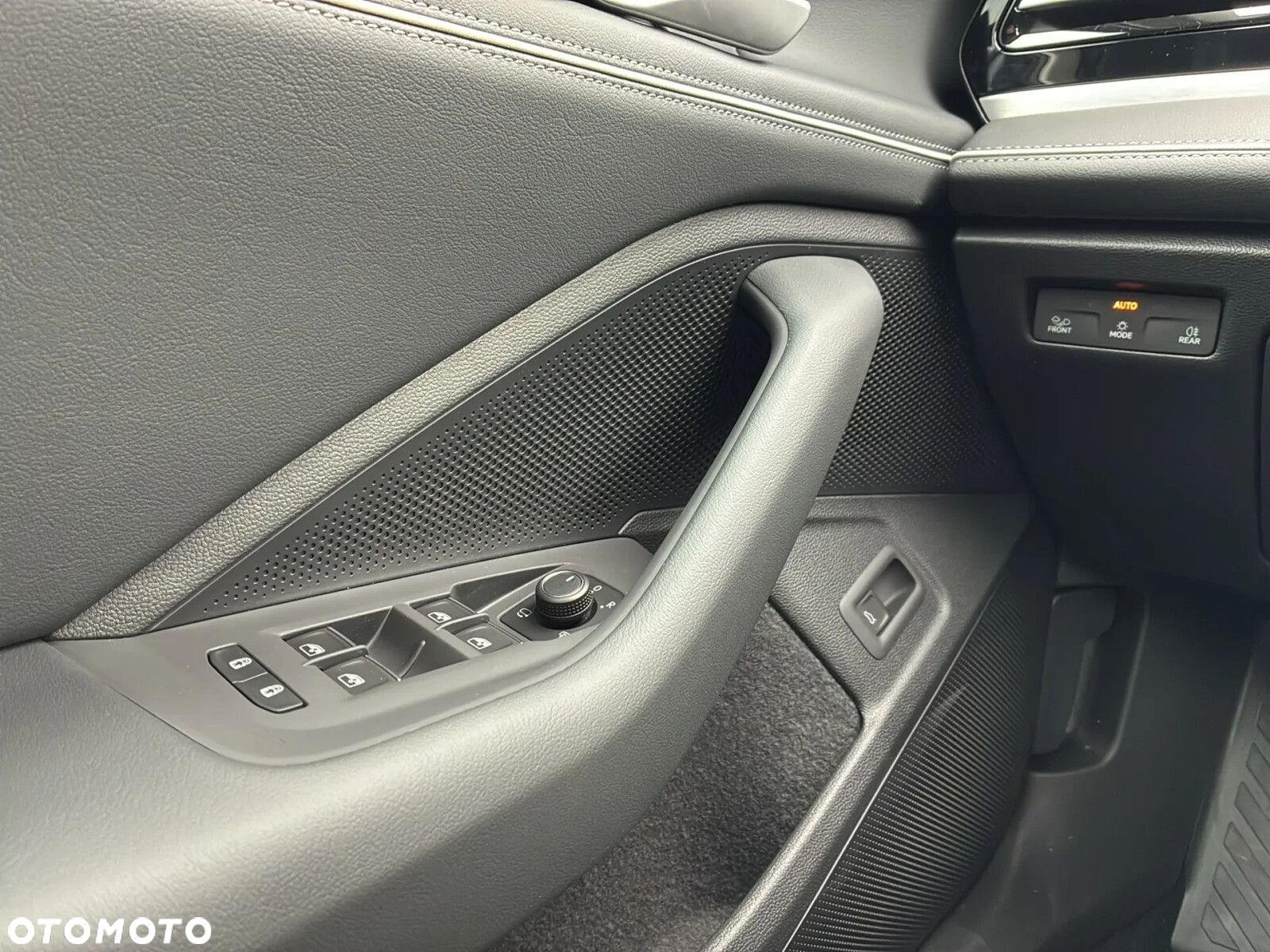 Volkswagen Passat - 18