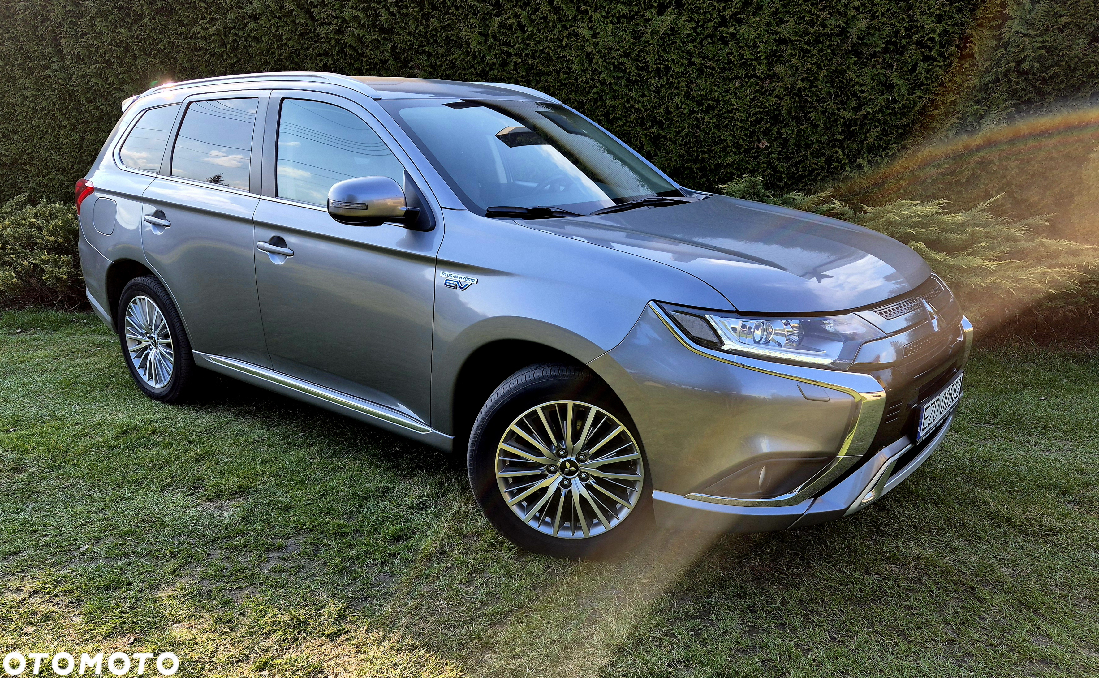Mitsubishi Outlander 2.4 4WD Plug-In Hybrid Diamant - 26
