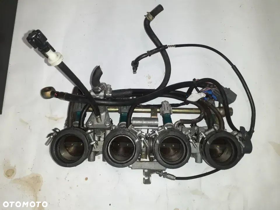 $ Wtrysk przepustnica Honda cbr 929 sc44 - 1