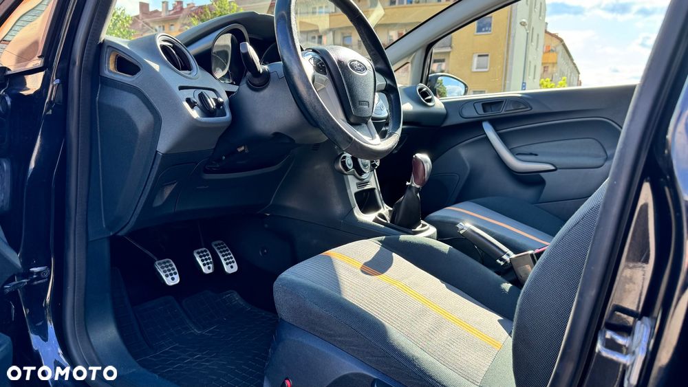 Ford Fiesta 1.25 Titanium EU5 - 27