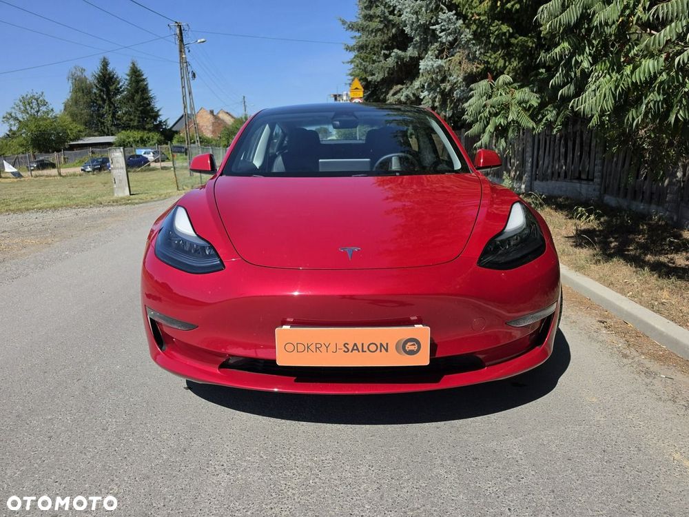 Tesla Model 3 - 4