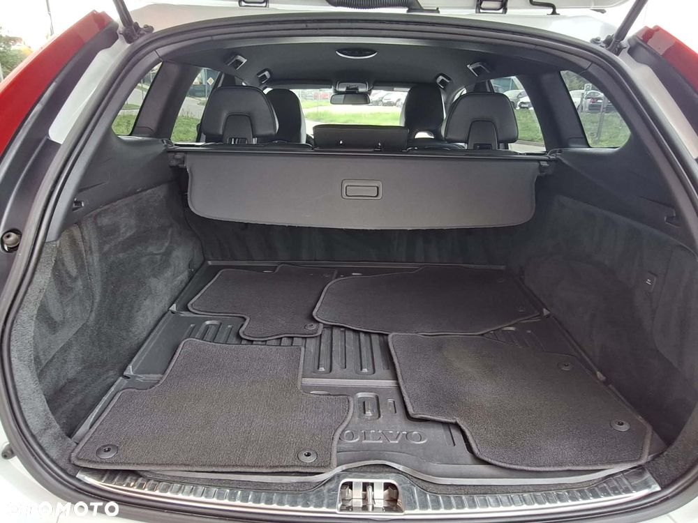 Volvo XC 60 D4 Geartronic Momentum - 13