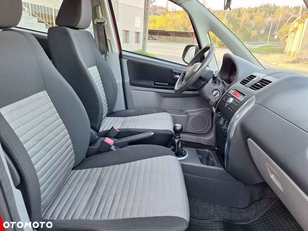 Suzuki SX4 1.6 Premium 4WD - 11