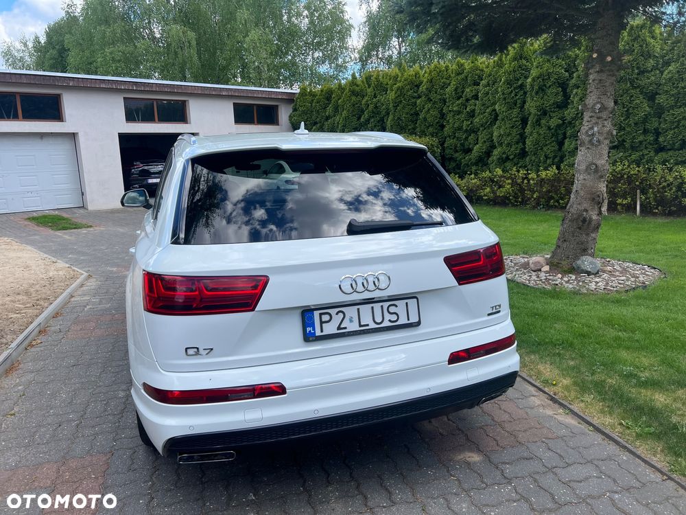 Audi Q7 - 8