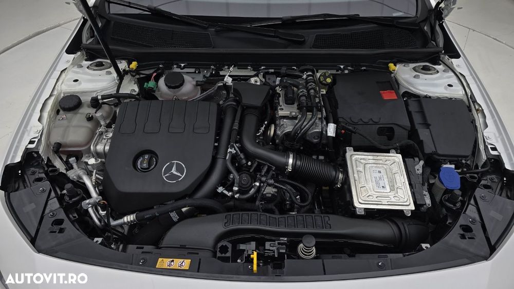 Mercedes-Benz A 250 - 25