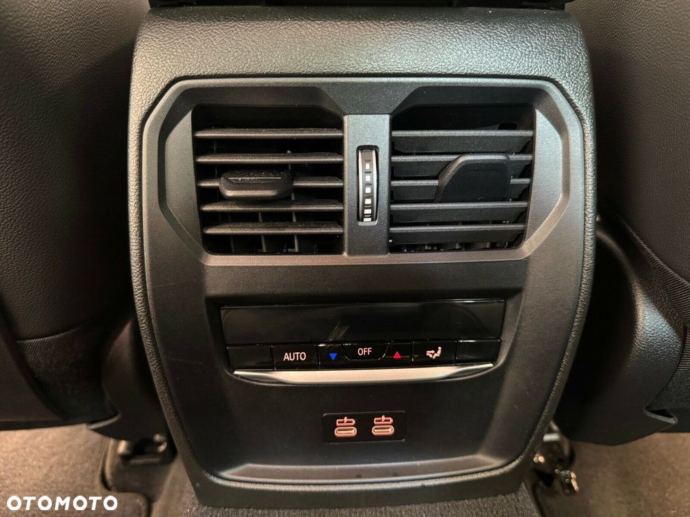 BMW Seria 3 318i M Sport - 25