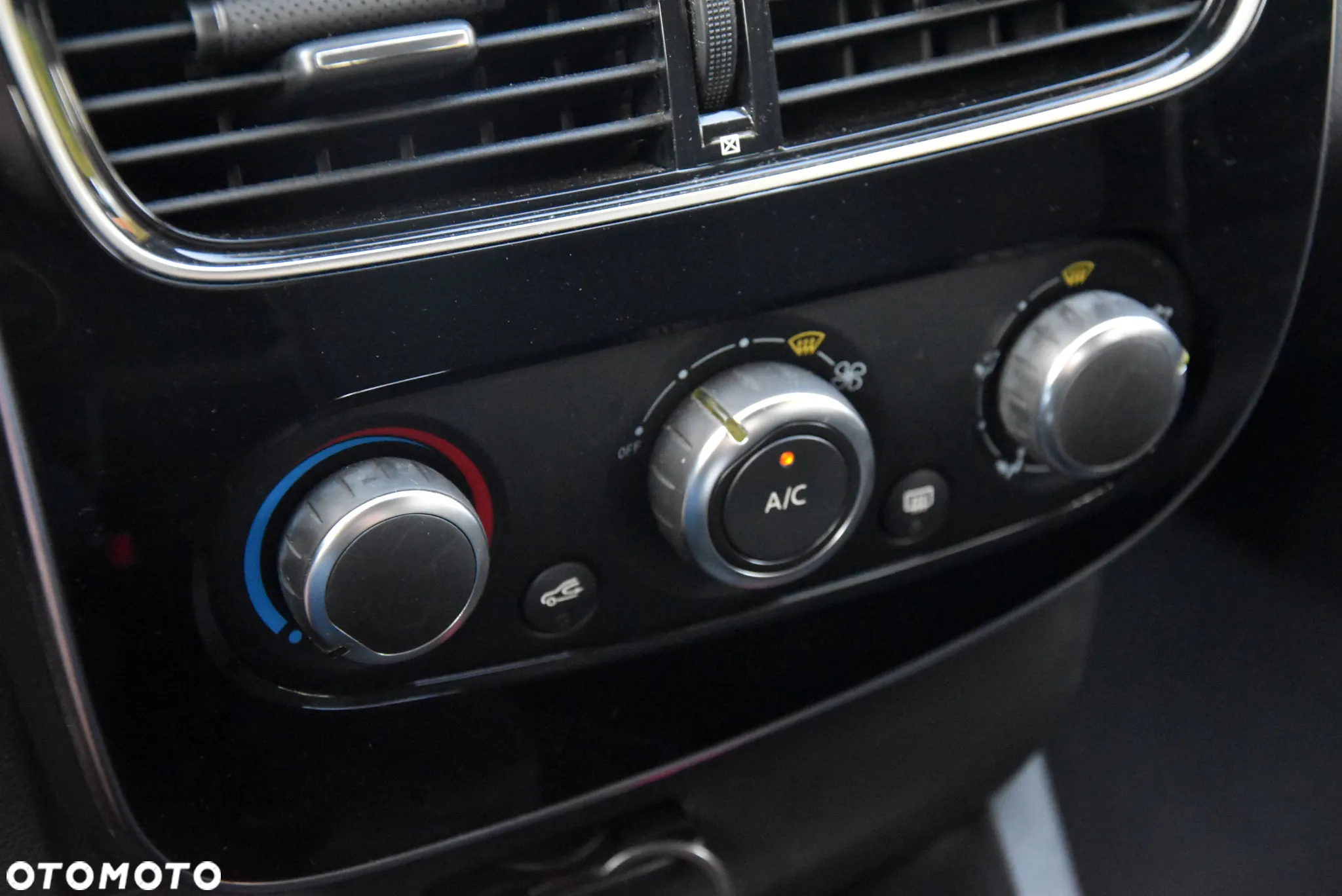 Renault Clio 1.5 dCi Energy Life - 21