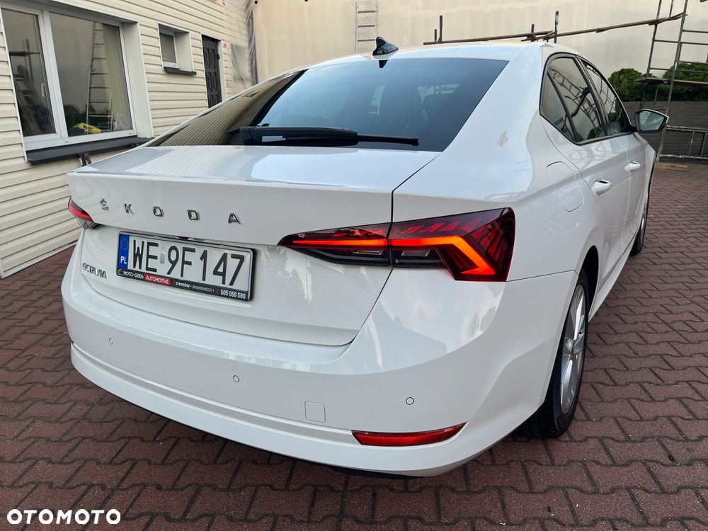 Skoda Octavia 2.0 TDI Ambition - 8