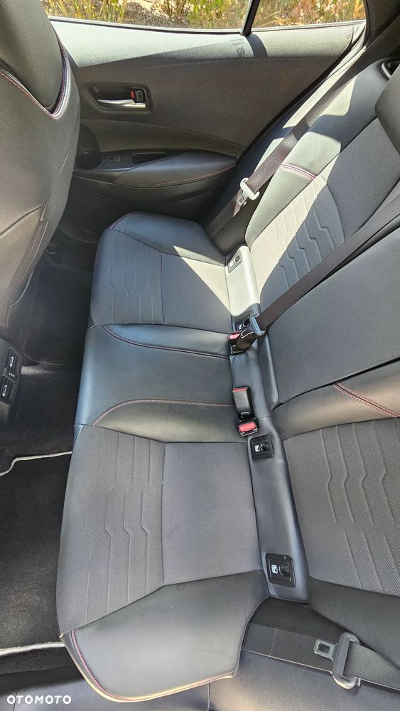 Toyota Corolla ver-2-0-hybrid-selection - 9
