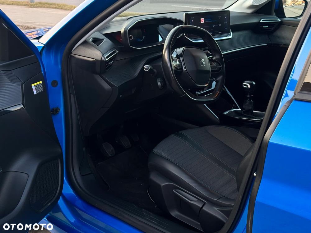 Peugeot 208 1.2 PureTech GT Pack S&S - 26