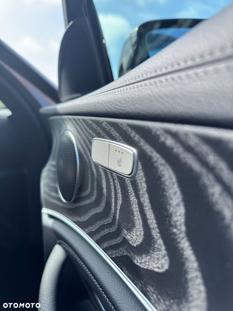 Mercedes-Benz Klasa E 220 d 4-Matic 9G-TRONIC - 7