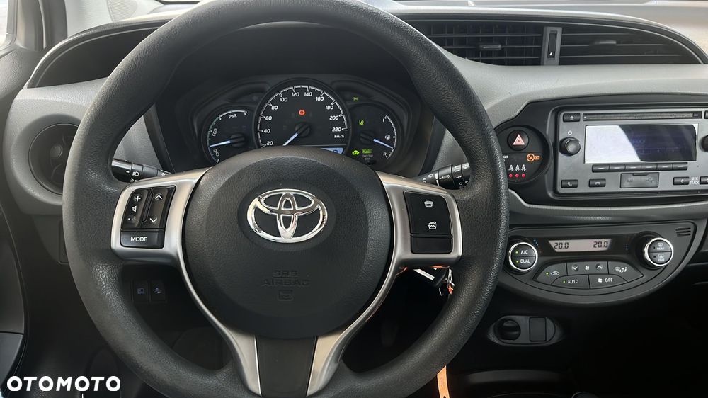 Toyota Yaris - 17