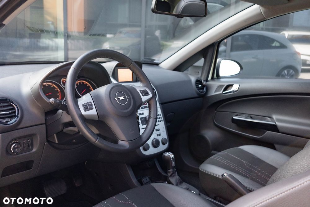 Opel Corsa 1.4 16V Edition 150 - 19