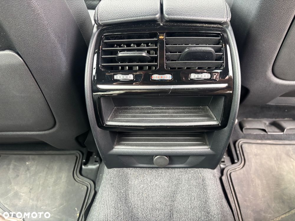 BMW Seria 5 520d Luxury Line sport - 34