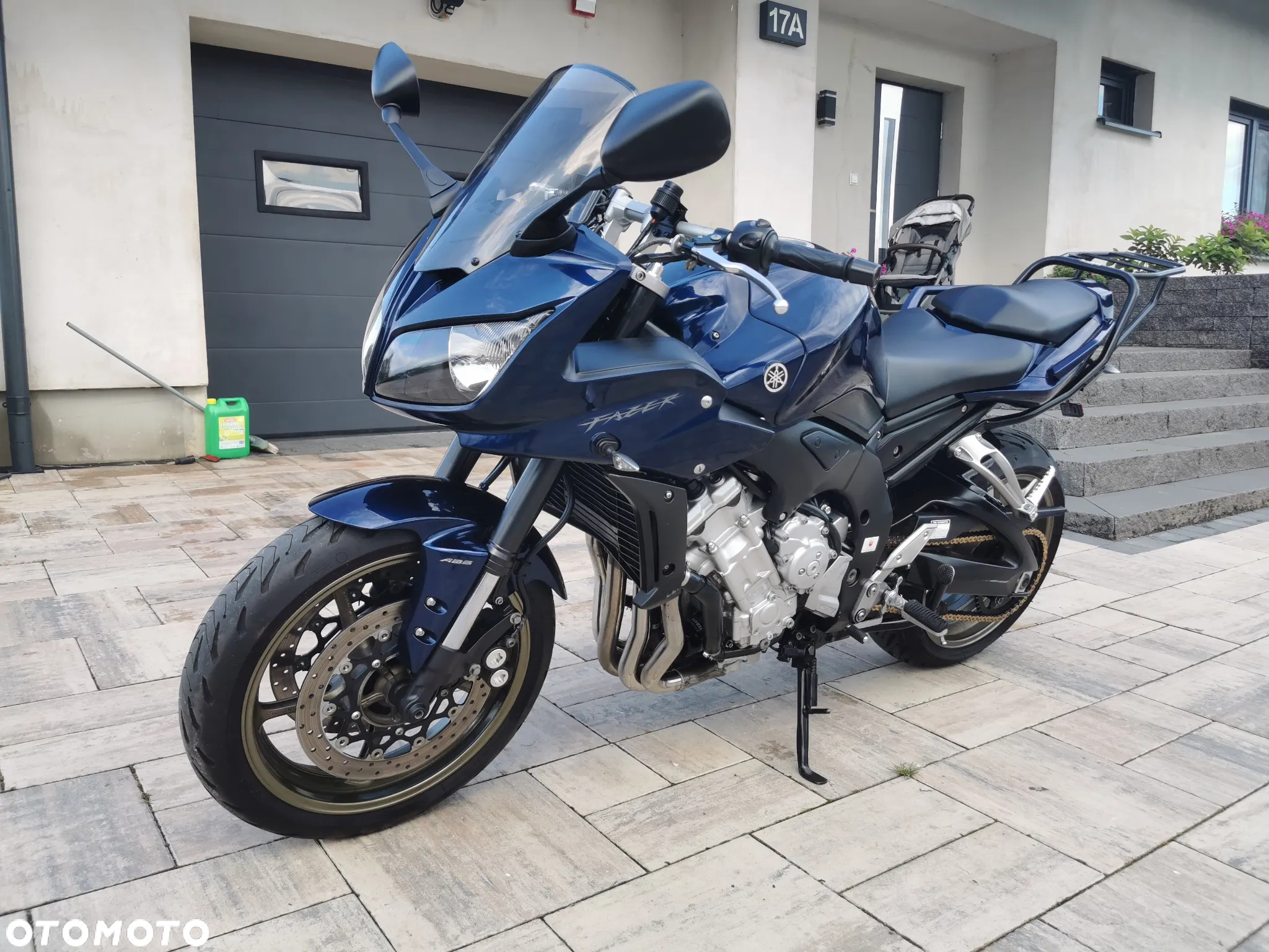 Yamaha FZ - 32