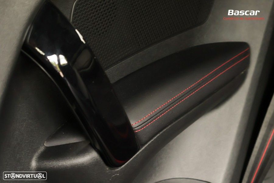 Peugeot 208 1.6 THP GTi - 22
