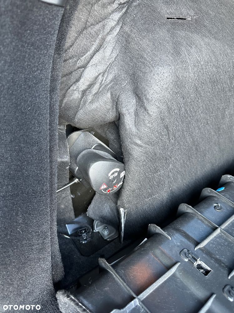 Mercedes-Benz Klasa E 350 CDI DPF BlueEFFICIENCY 7G-TRONIC Avantgarde - 21