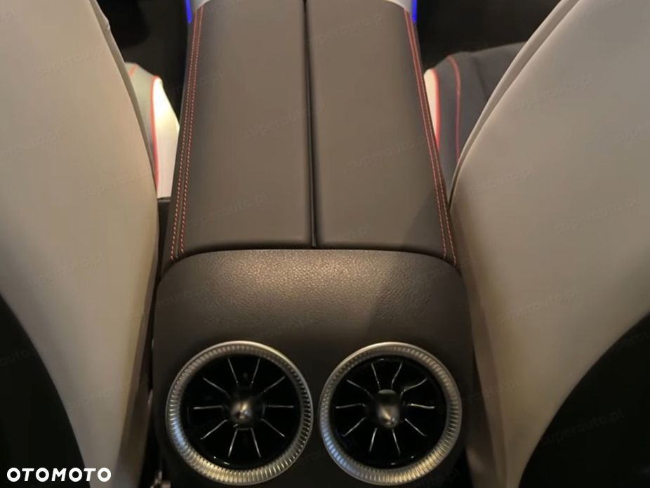 Mercedes-Benz CLA 180 mHEV 8G-DCT - 15