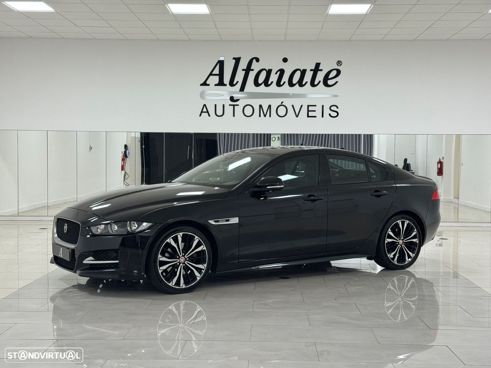 Jaguar XE E-Performance R-Sport - 1