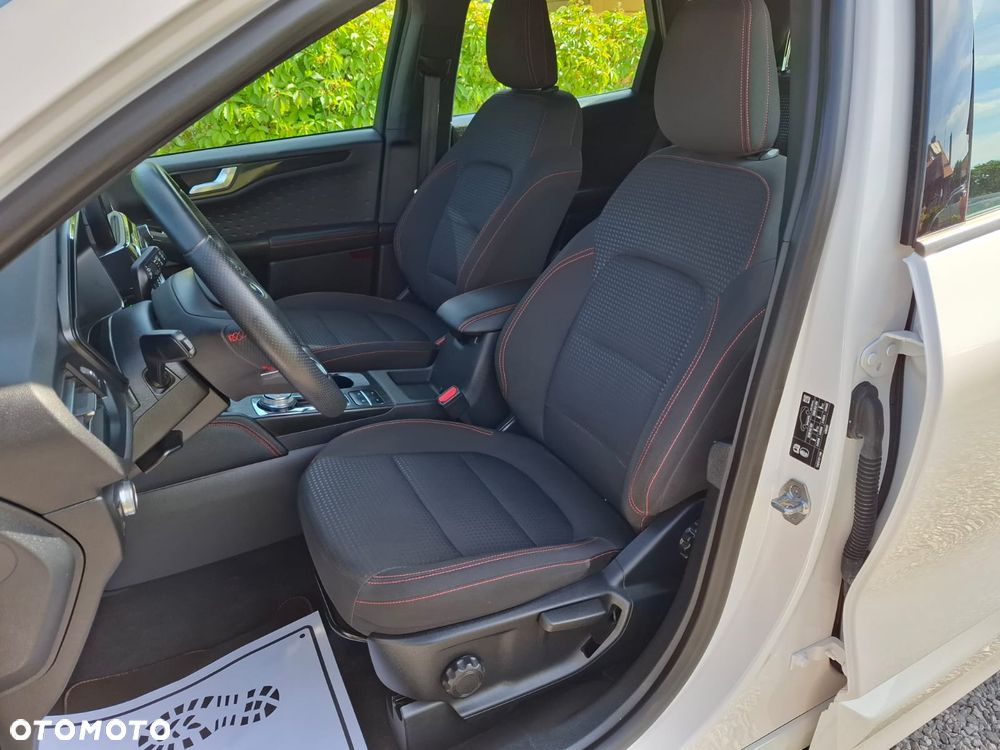 Ford Kuga 2.5P PHEV FWD ST-Line - 23