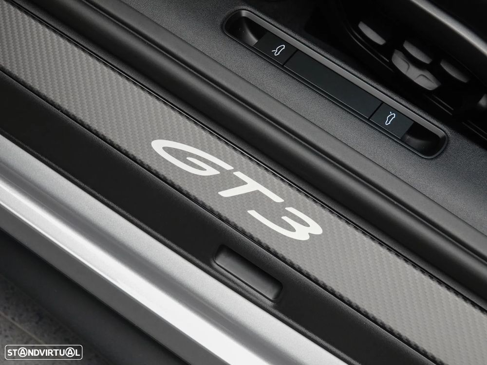 Porsche 911 (992) GT3 Touring Package PDK - 31