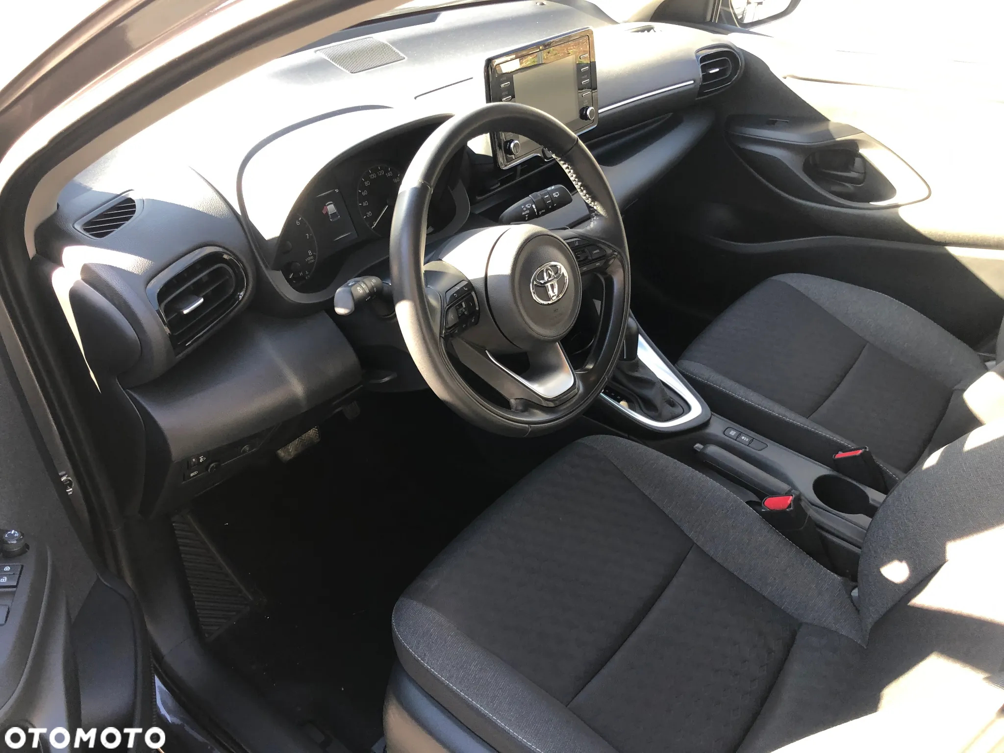 Toyota Yaris 1.5 Comfort CVT - 24