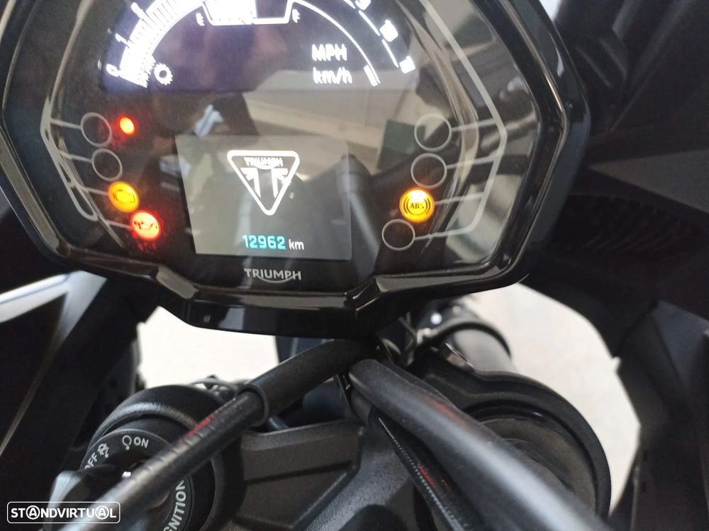 Triumph Tiger 660 - 4