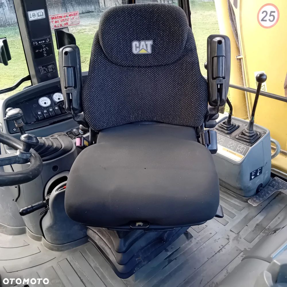 Caterpillar CAT 428D 4x4 - 13