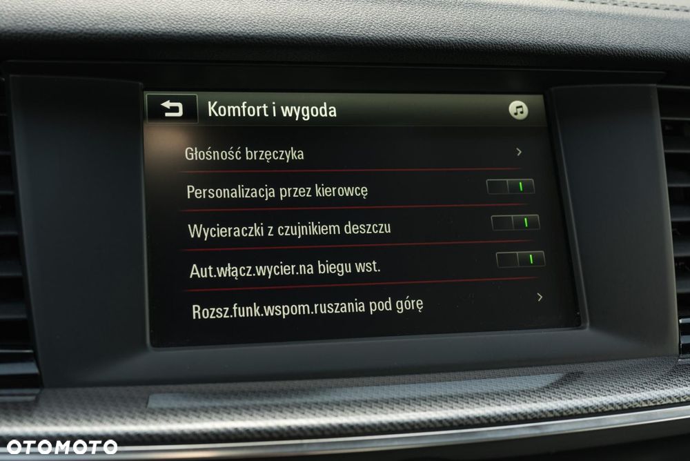 Opel Insignia - 30