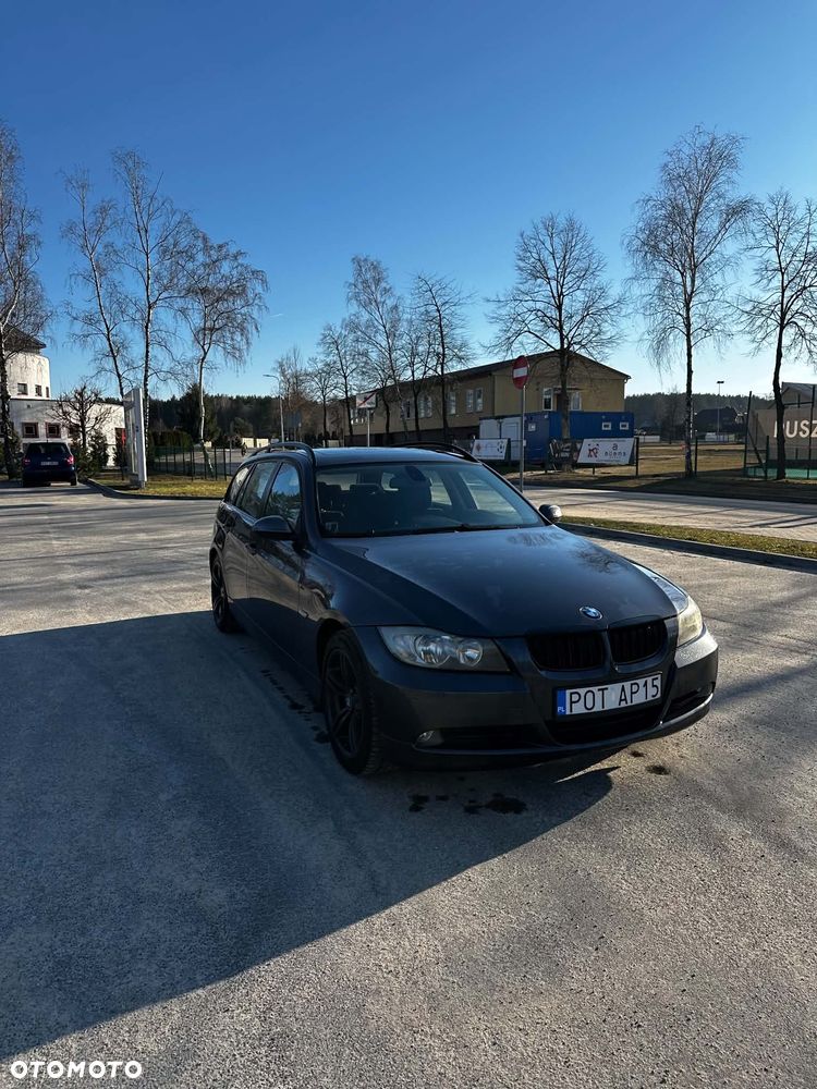 BMW Seria 3 318d - 3