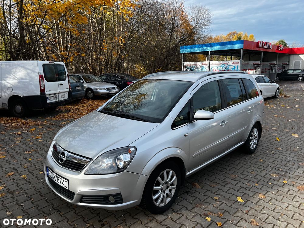 Opel Zafira 1.9 CDTI - 10
