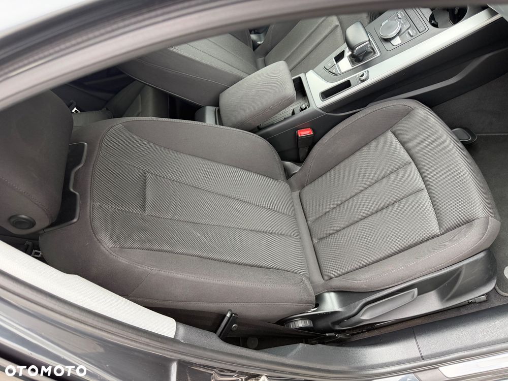 Audi A4 Avant 2.0 TDI S tronic - 14