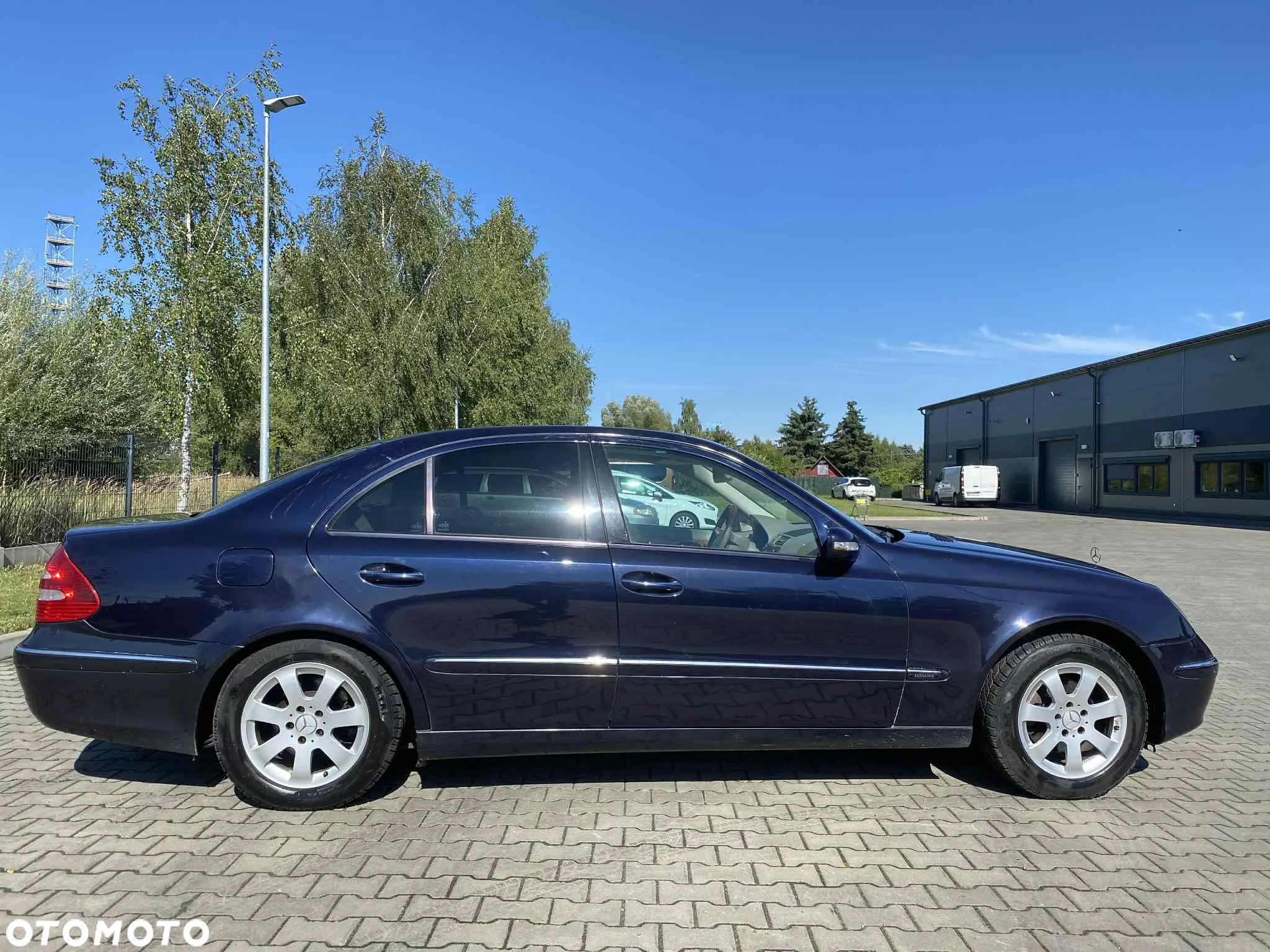 Mercedes-Benz Klasa E 240 4-Matic T Elegance - 4