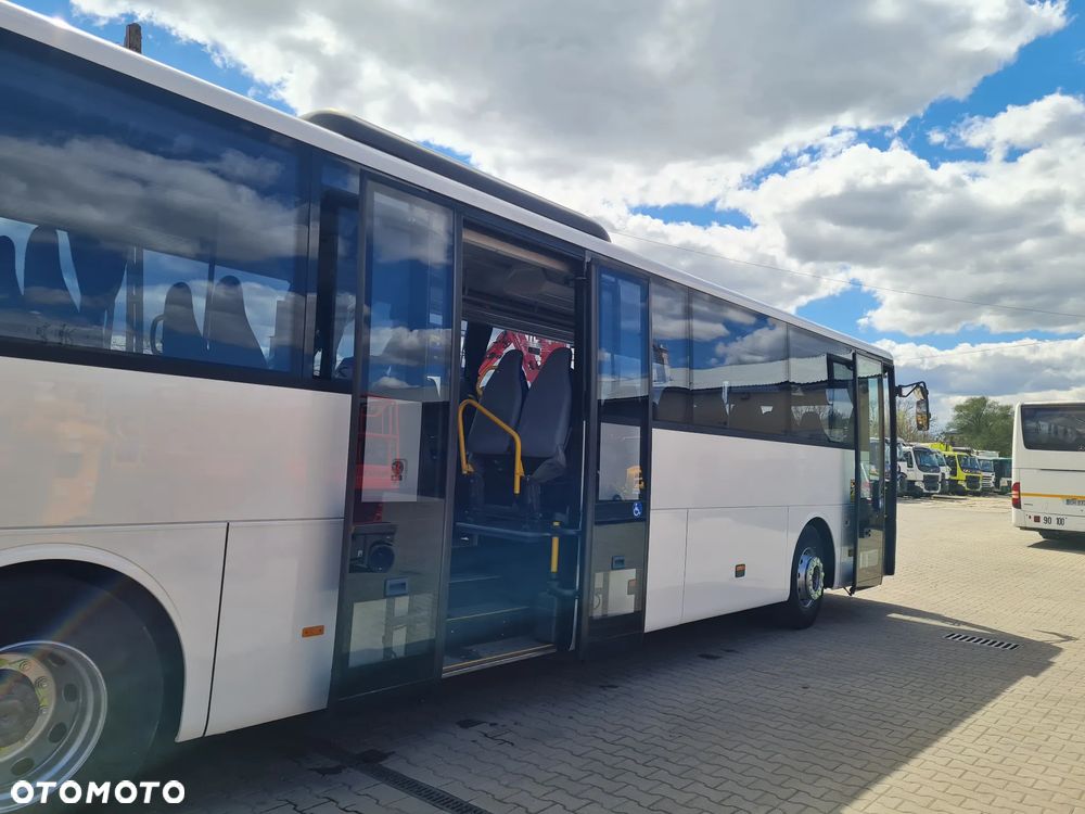 Mercedes-Benz Intouro - 32