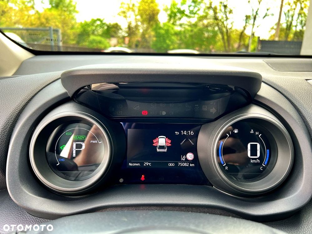 Toyota Yaris Cross Hybrid 1.5 Comfort 4x4 - 11