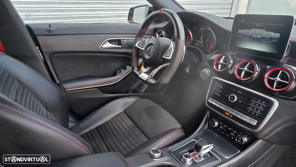 Mercedes-Benz CLA 45 AMG 4Matic Speedshift 7G-DCT Yellow Night Edition - 15