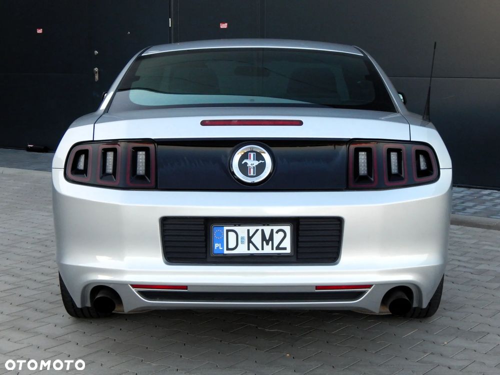 Ford Mustang - 7