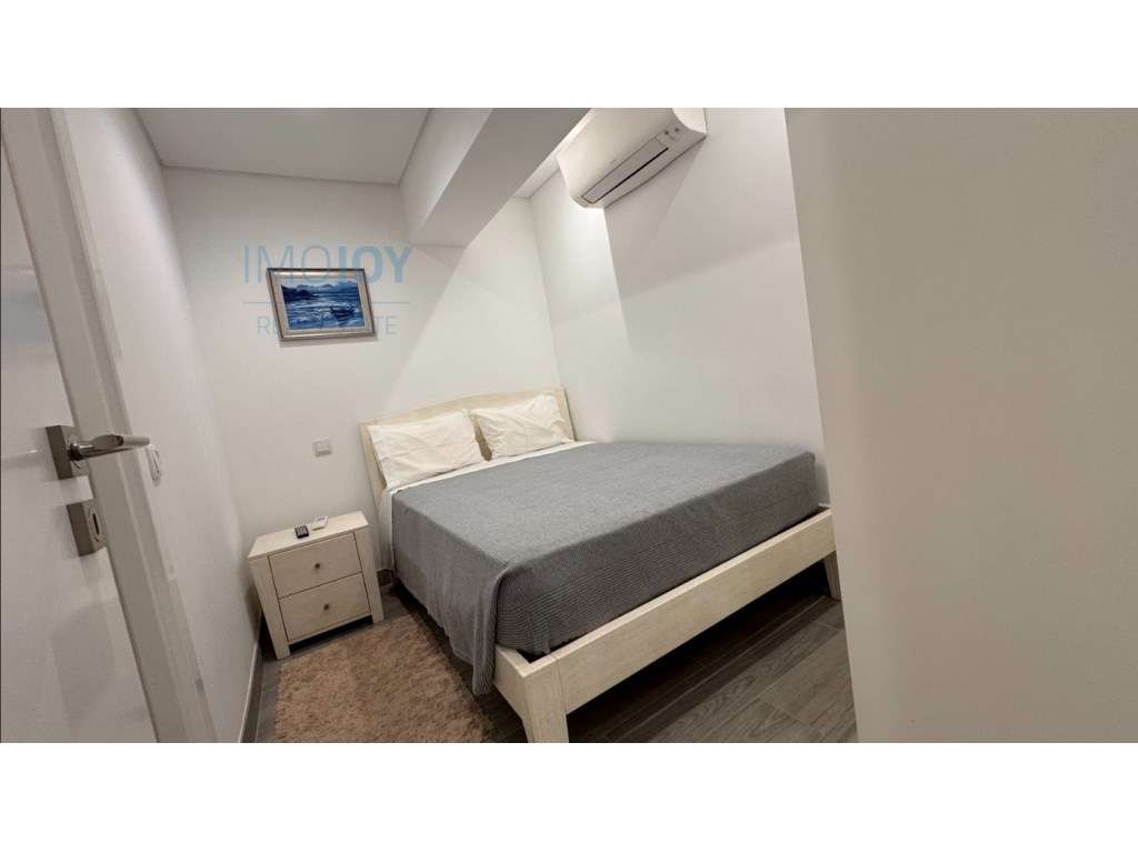 Apartamento T2 na Praia da Rocha em Portimão - Grande imagem: 5/21