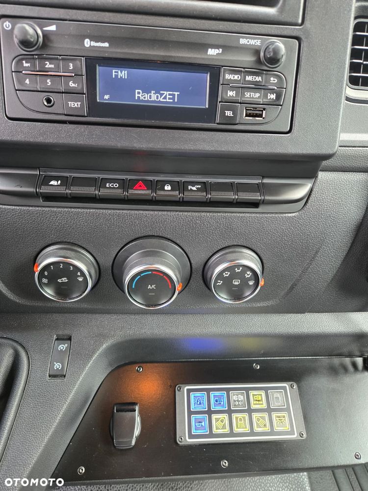 Renault Master Gwarancja Ambulans karetka - 6