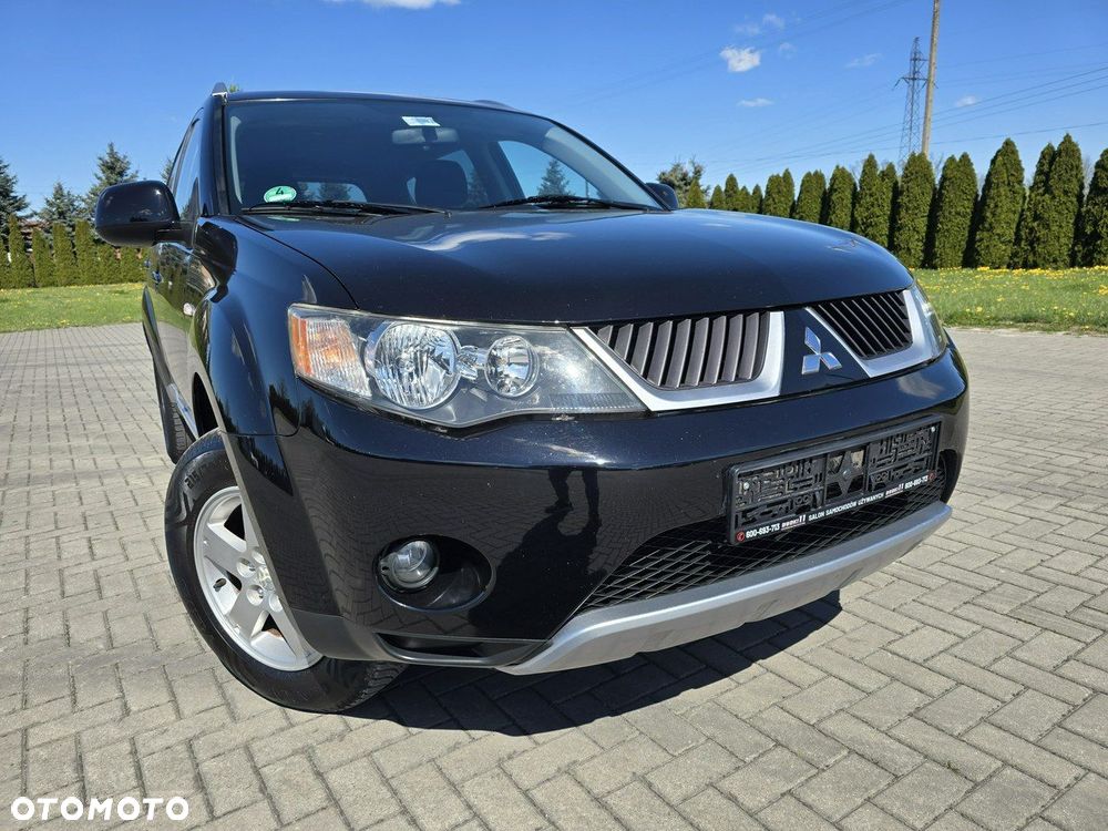 Mitsubishi Outlander - 3