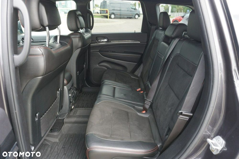 Jeep Grand Cherokee - 10