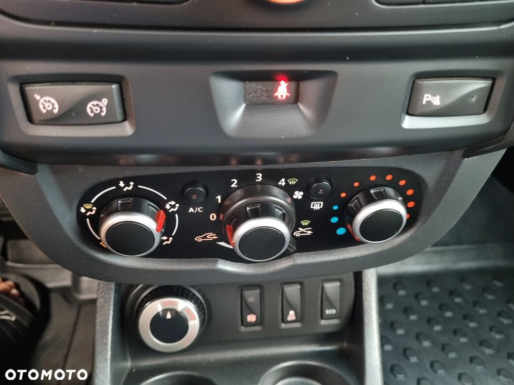 Dacia Duster 1.6 SCe Outdoor 4x4 S&S - 18