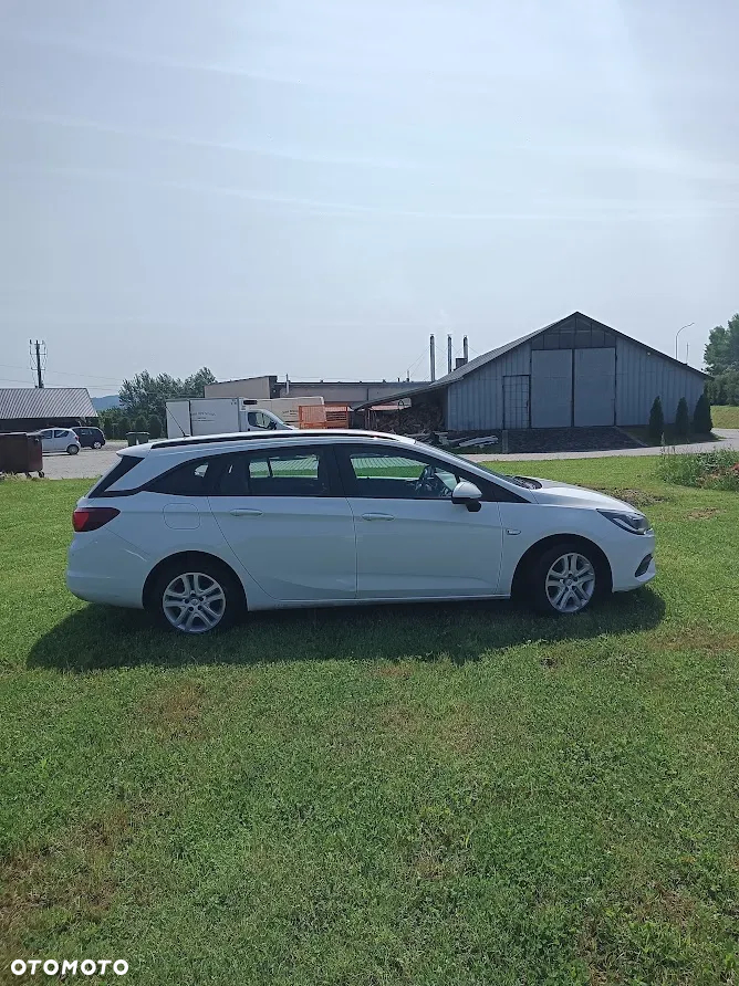 Opel Astra - 4