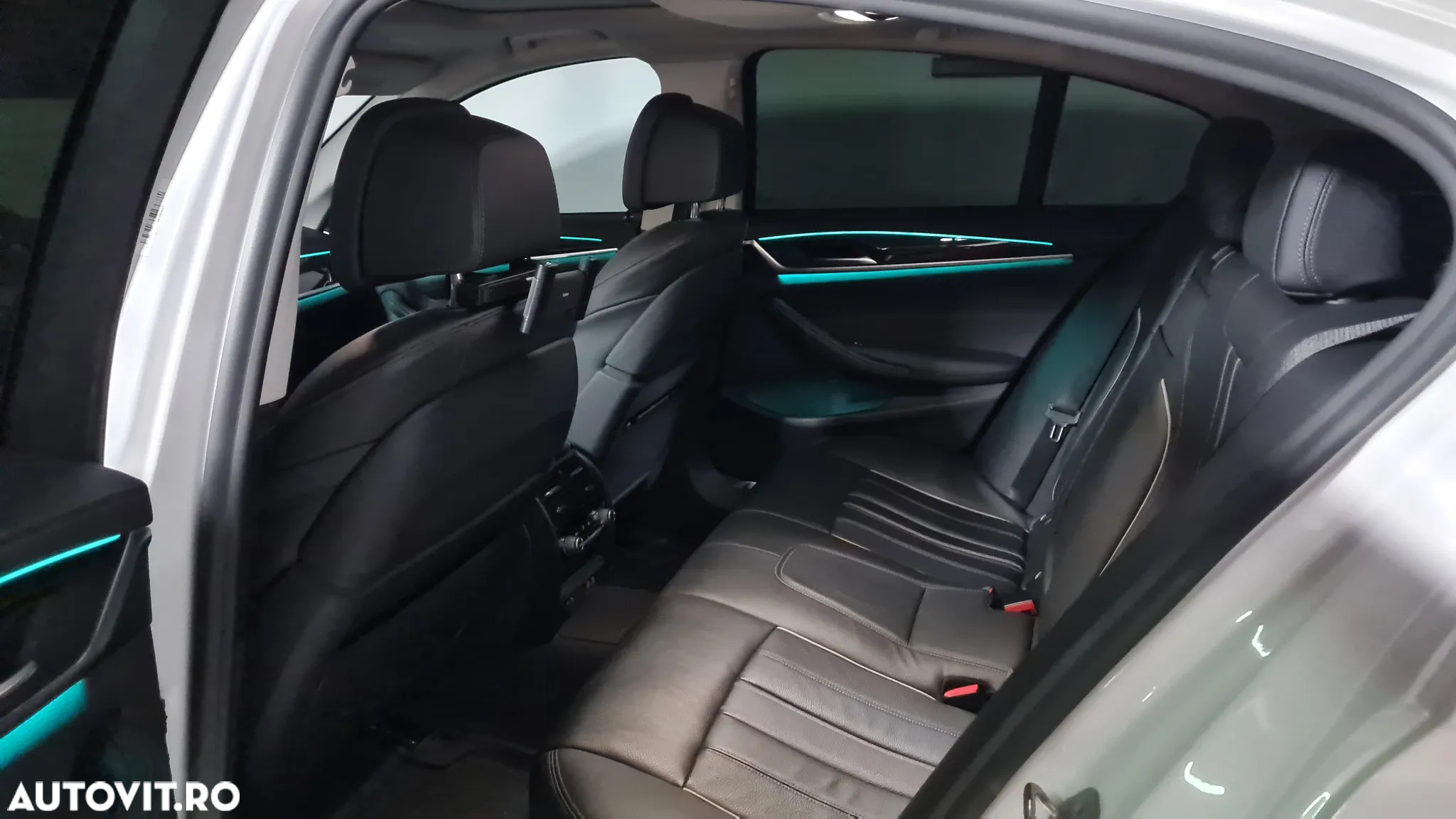 BMW Seria 5 520d xDrive AT MHEV - 14