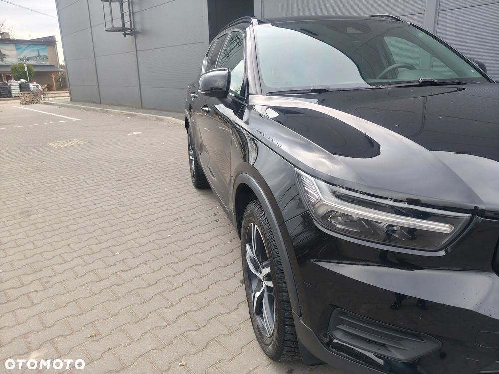 Volvo XC 40 T3 R-Design - 8